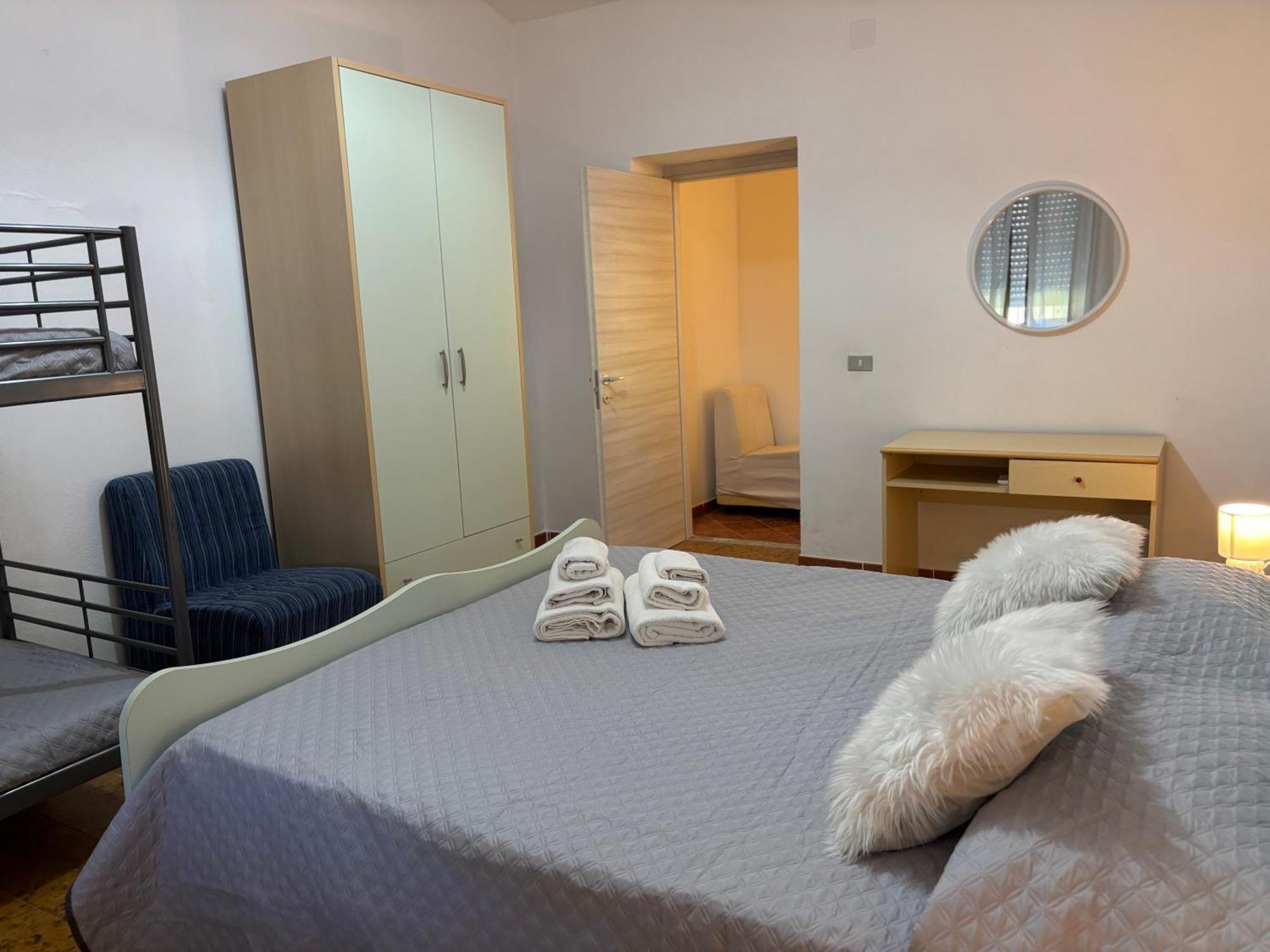 Aparthotel Neverland Santa Maria (Vibo Valentia)